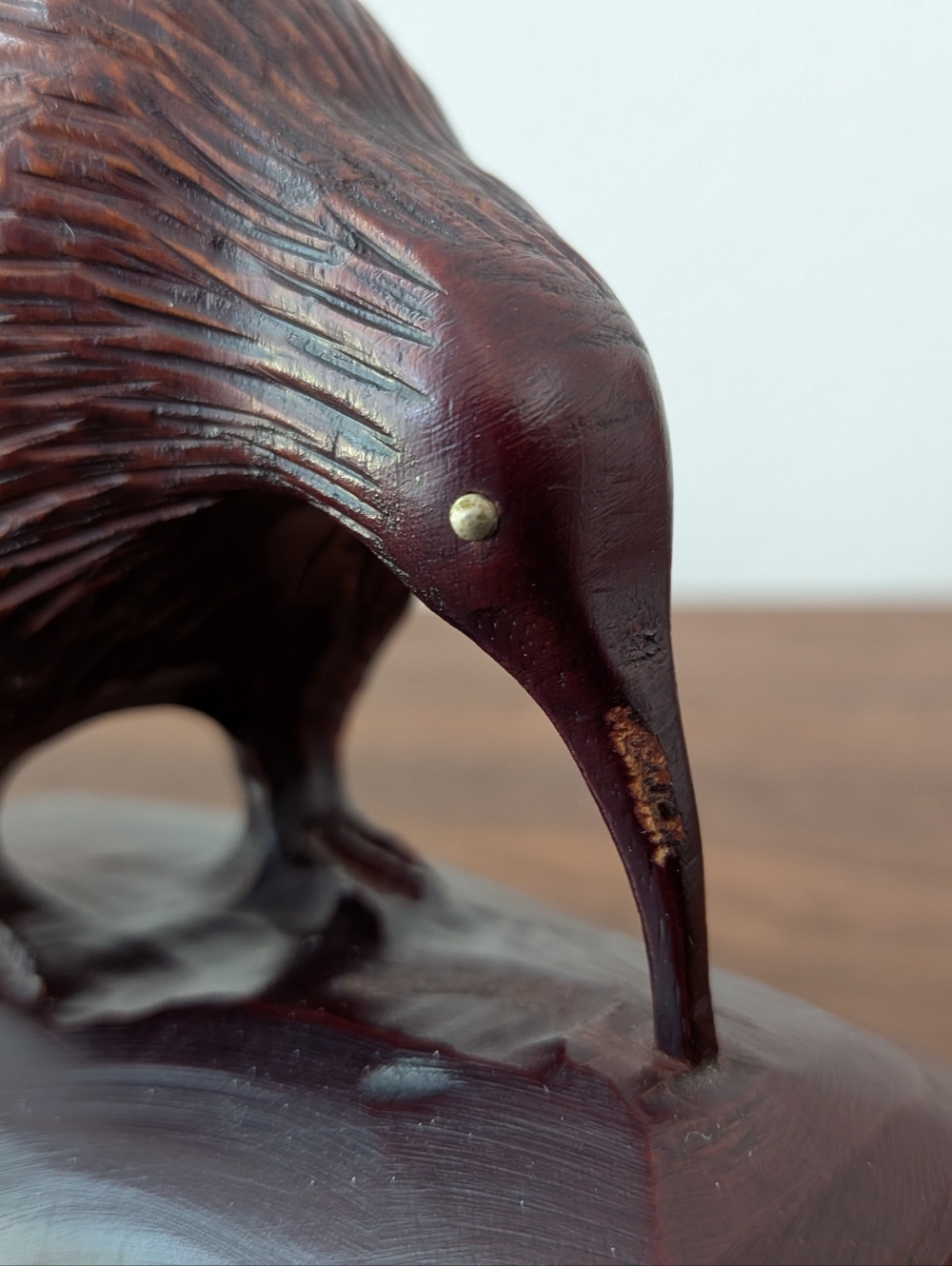 Vintage Hand Carved Wooden Kiwi Bird w/ Brass Eyes Tawa, New Zealand 3.75 in - Picture 6 of 12